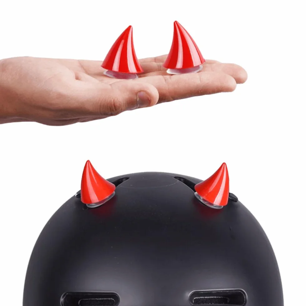 Rogi motocyklowe Devil Demon Horn dekoracja kasku 10 sztuk przyssawek gumowych z 2 foliami przeciwdeszczowymi