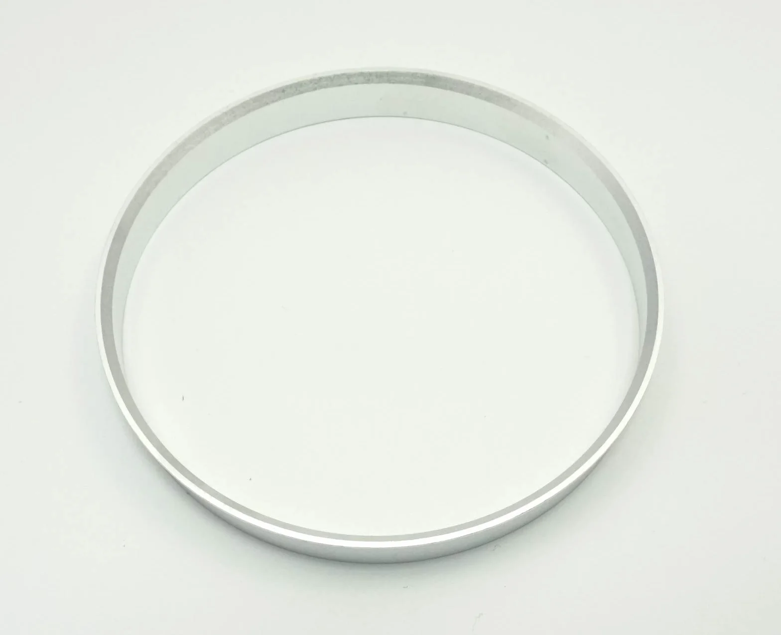 4 pierścienie centrujące z aluminium // aluminium w kolorze srebrnym 74,1 mm - 72,6 mm